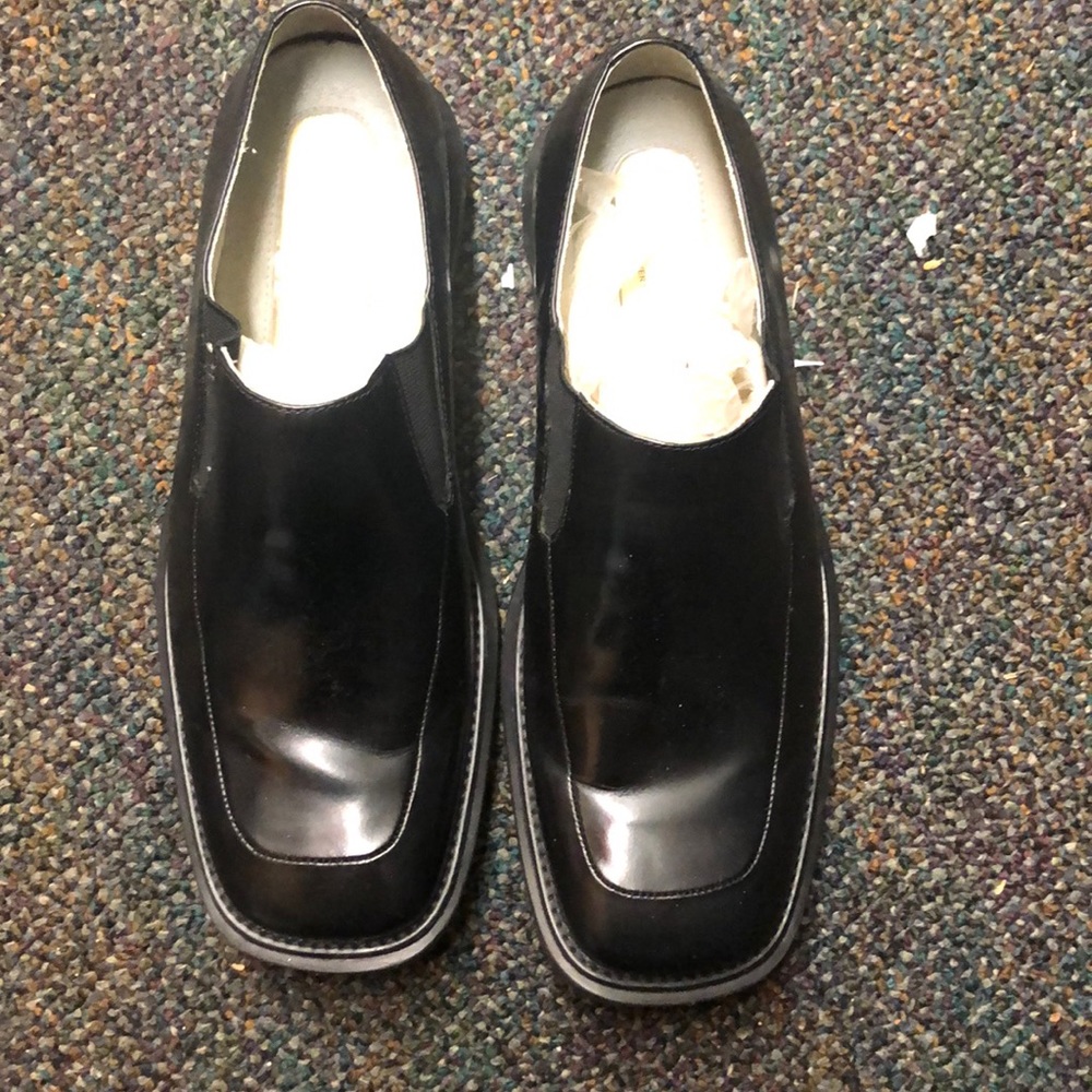MENS dress shoes